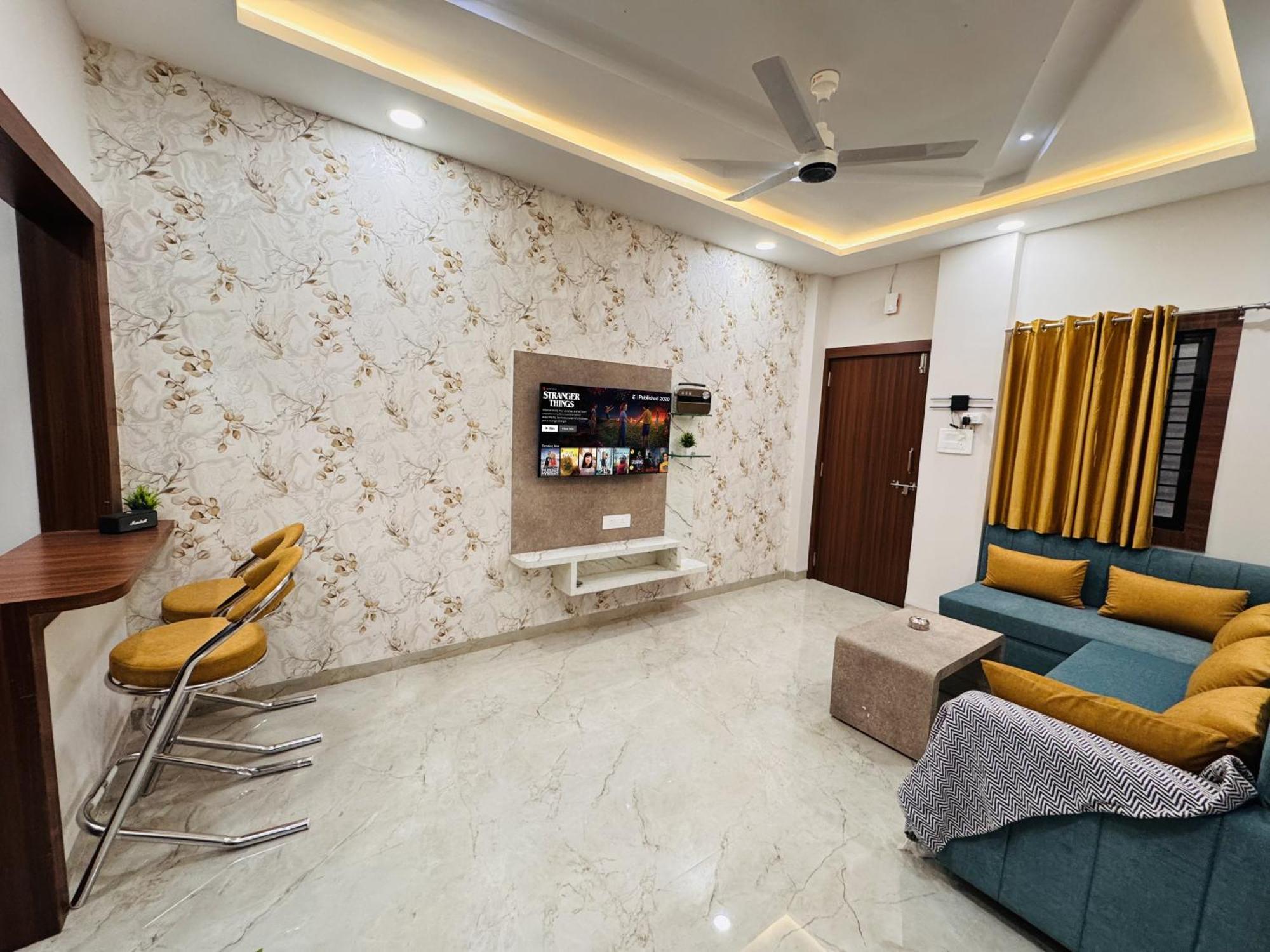 Home Escape 1Bhk Elite Near Mahalaxmi Nagar Indore Buitenkant foto